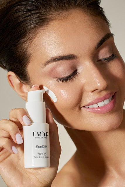 DOSE OF ROSE SPF 50+ SunSkin - Слънцезащитна Формула 50 мл